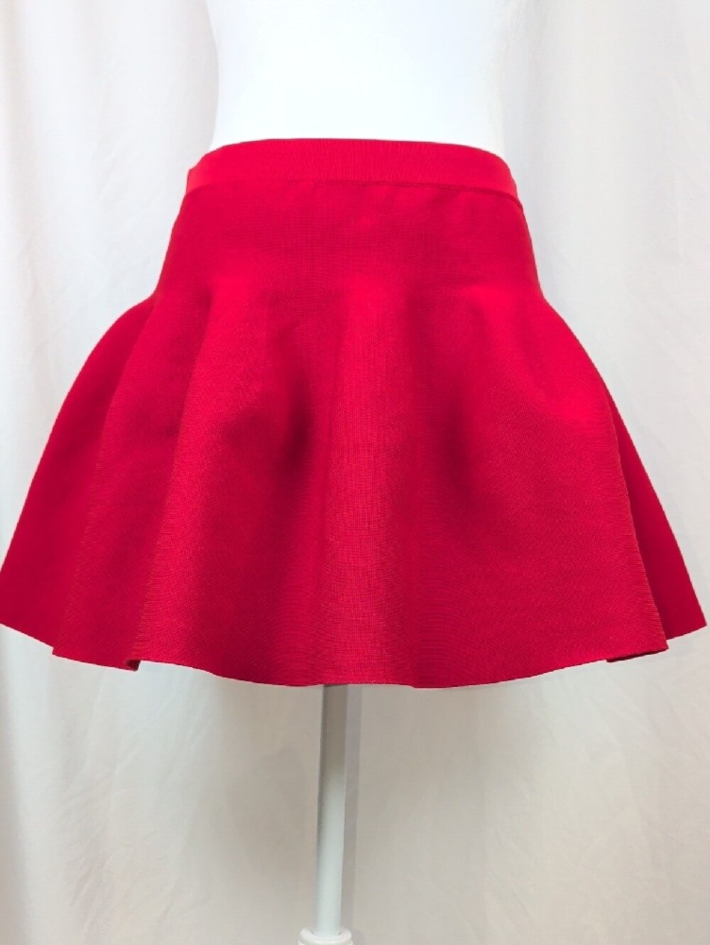 NWT Zara Red Textured Knit Skater Mini Skirt Size Small Stretch